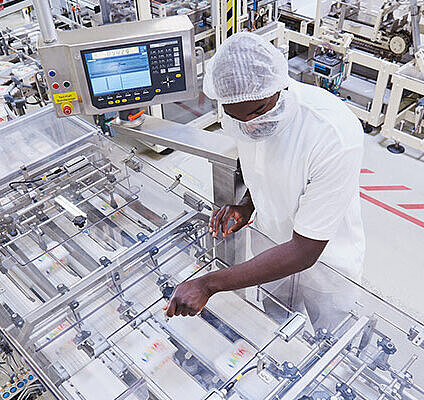 多線檢重機在最小的空間內實現最大的吞吐量