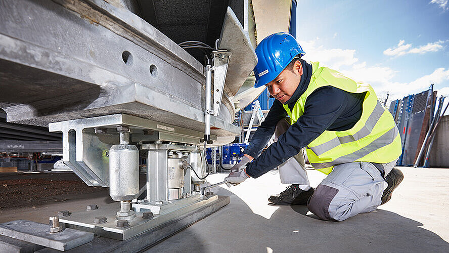 由我們的技術人員進行安裝和支持